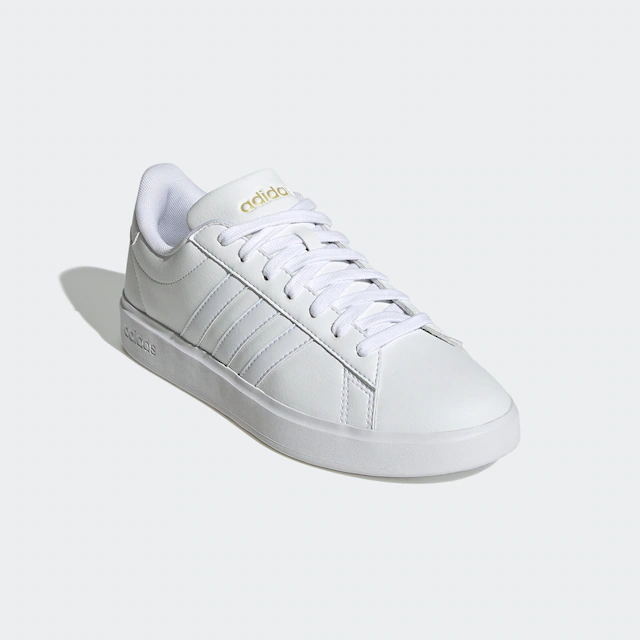 adidas Sportswear Sneaker »GRAND COURT CLOUDFOAM LIFESTYLE COURT COMFORT« Design auf den Spuren des adidas Superstar