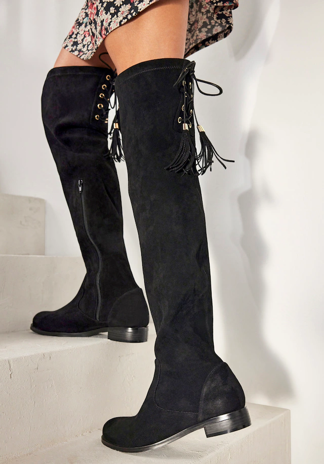 LASCANA Overkneestiefel »Stiefel, Langschaftstiefel,« mit elastischem Weitschaft und raffiniertem Flechtdetail