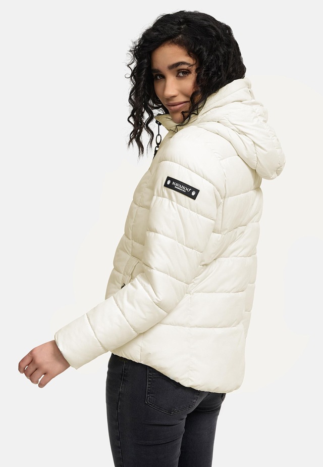 Navahoo Steppjacke »Amayaa« mit Kapuze stylische Damen Winterjacke mit coolen Applikationen