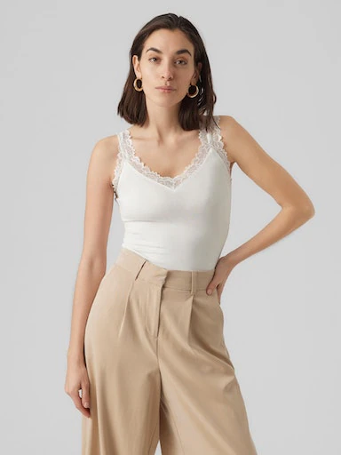 Vero Moda Trägertop »VMROSA SL TOP JRS NOOS« Viskosemischung, Spitzen Detail