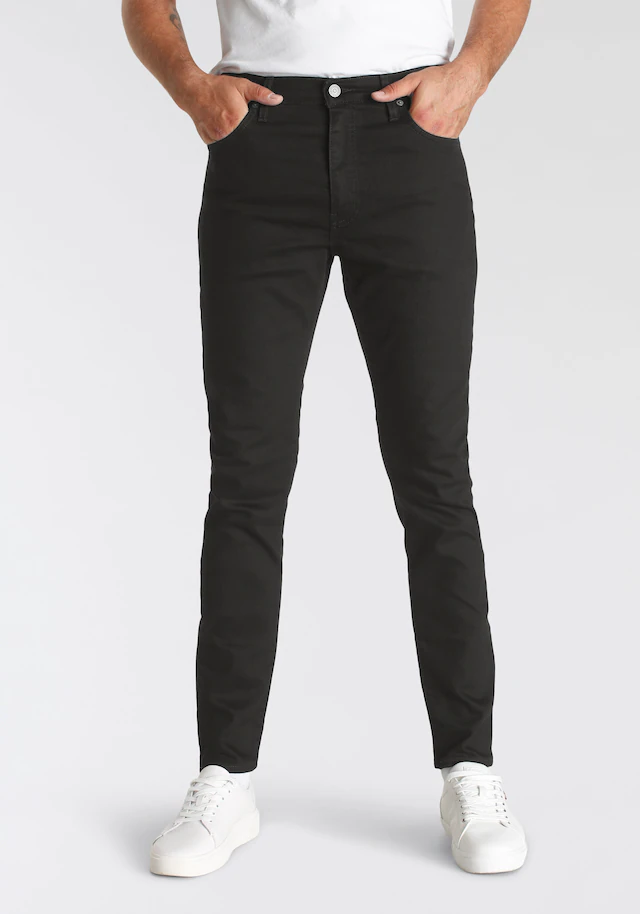 Levi's® »512 Slim Taper Fit« mit Markenlabel