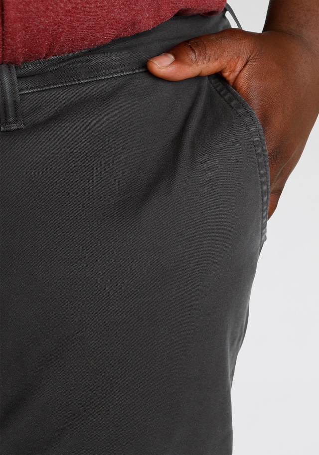 Levi's® Plus Chinohose »Chino XX STD TAPERED CHINO B&T« Sommerhose