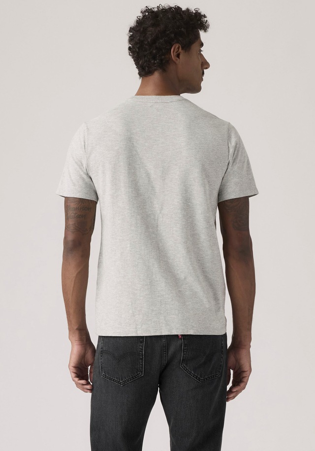 Levi's® T-Shirt »CLASSIC POCKET TEE« mit aufgesetzter Brusttasche