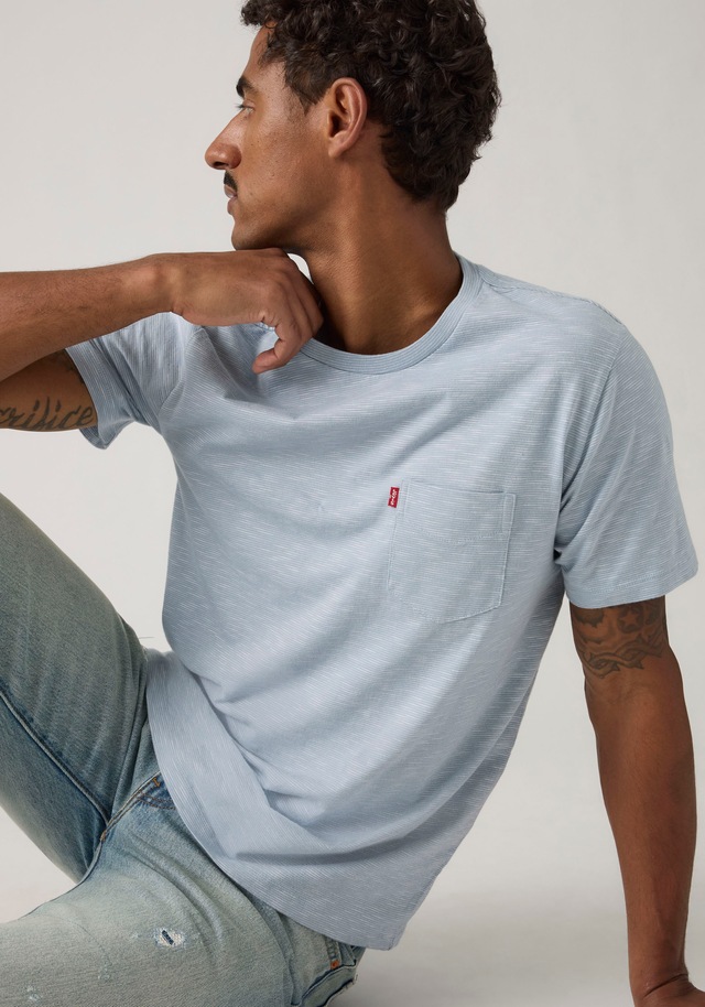 Levi's® T-Shirt »CLASSIC POCKET TEE« mit aufgesetzter Brusttasche