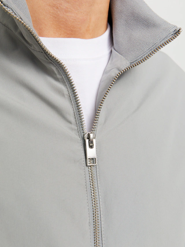 Jack & Jones Blouson »JJERUSH Stylisch, funktional, ideal für Herbst, pflegeleicht« ohne Kapuze mit stylischem Stehkragen