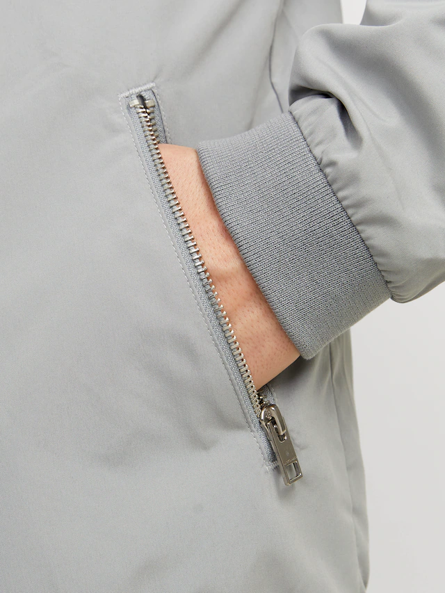 Jack & Jones Blouson »JJERUSH Stylisch, funktional, ideal für Herbst, pflegeleicht« ohne Kapuze mit stylischem Stehkragen