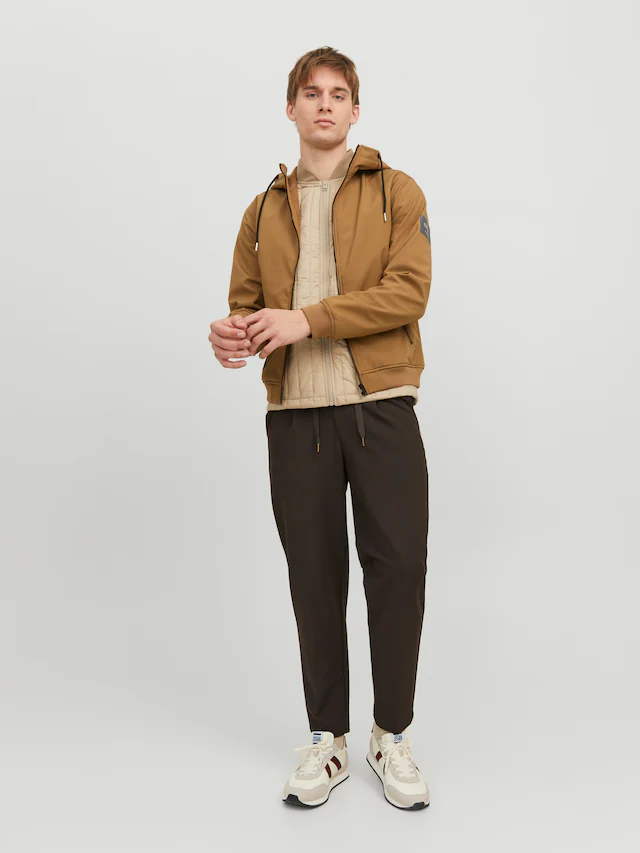 Jack & Jones Softshelljacke »JJEBASIC mit wasserabweisender Funktion« mit Kapuze Kunstfaser, regular fit