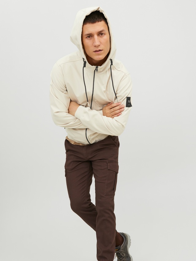 Jack & Jones Softshelljacke »JJEBASIC mit wasserabweisender Funktion« mit Kapuze Kunstfaser, regular fit