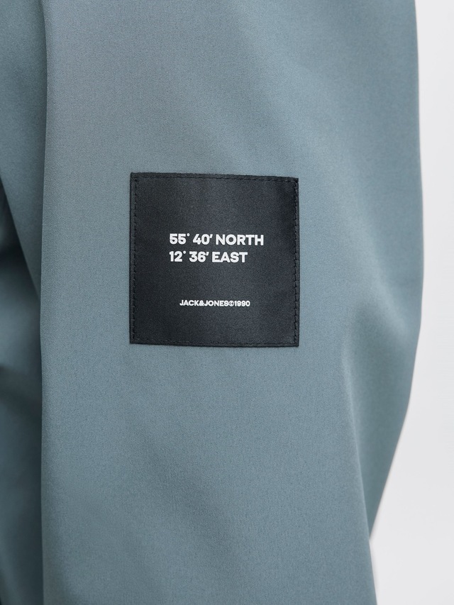 Jack & Jones Softshelljacke »JJEBASIC mit wasserabweisender Funktion« mit Kapuze Kunstfaser, regular fit