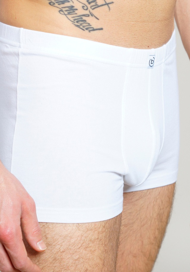 bugatti Boxershorts »Oslo« weich, basic, eng, atmungsaktiv, breiter Bund, Baumwollmix, mit Logo