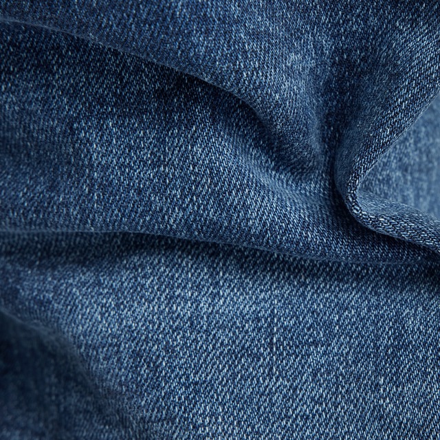 G-STAR Straight-Jeans »Mosa Straight« mit hellen Nähten