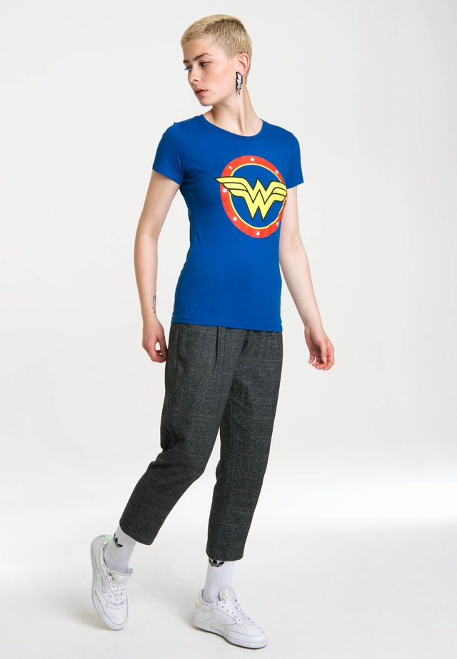 LOGOSHIRT T-Shirt »Wonder Woman Circle Logo« mit lizenziertem Print