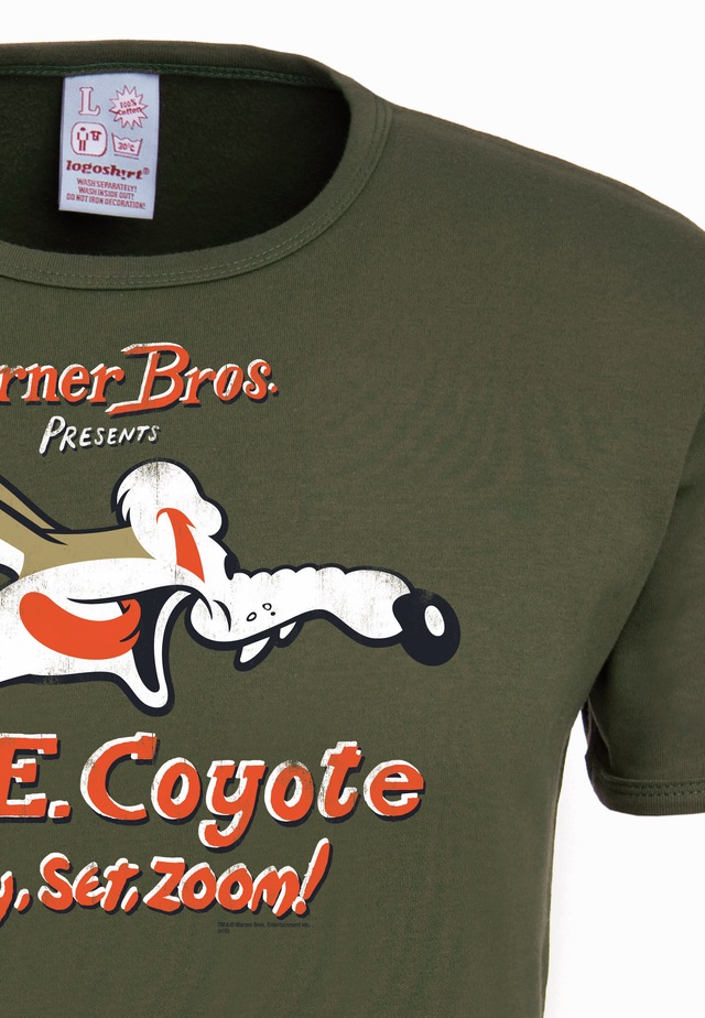 LOGOSHIRT T-Shirt »Coyote« mit großem Looney Tunes-Druck