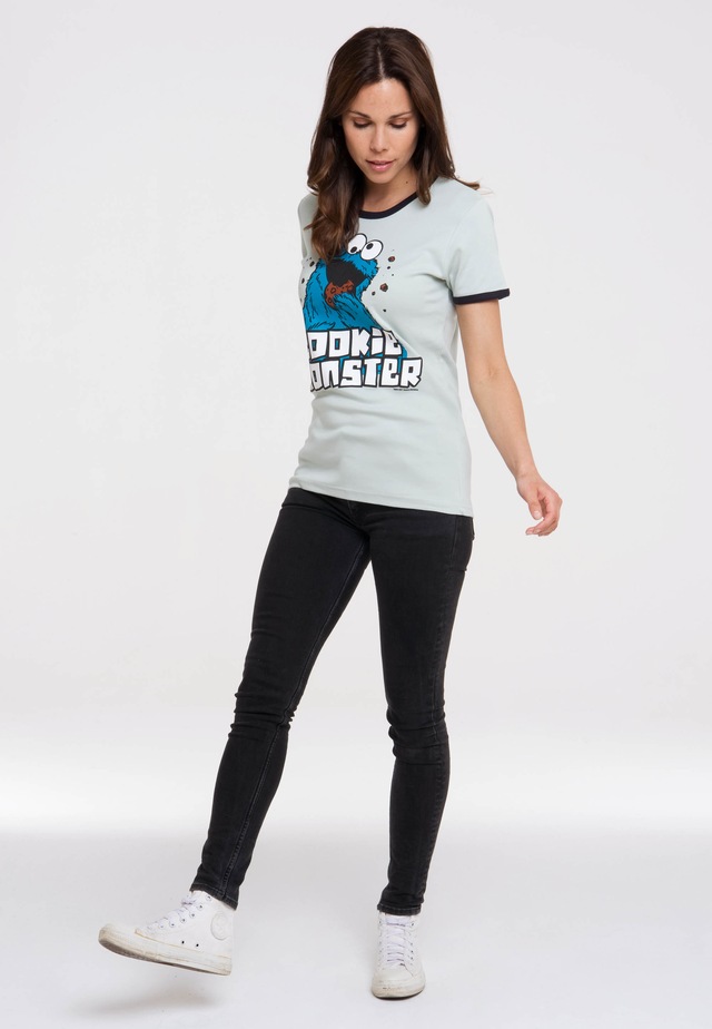 LOGOSHIRT T-Shirt »Sesamstrasse - Krümelmonster« mit lizenziertem Print