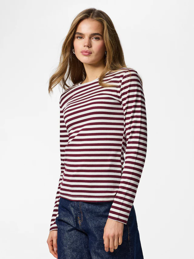 pieces Langarmshirt »PCRUKA LS TOP NOOS BC« Baumwollmischung, slim fit