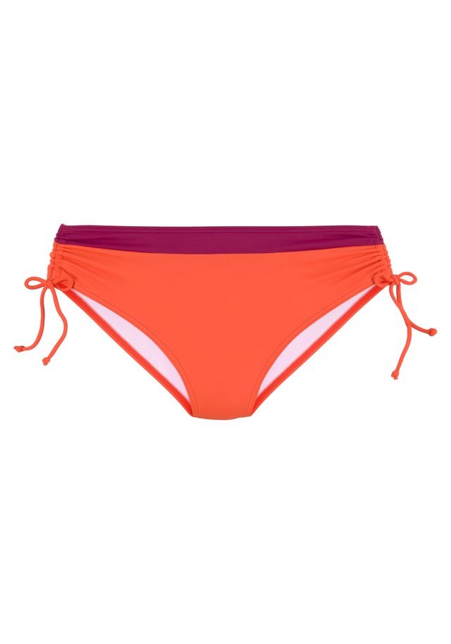 s.Oliver Bikini-Hose »Yella« mit kontrastfarbenen Details und seitlich regulierbar