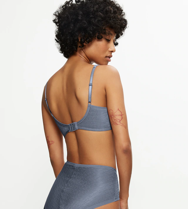 Triumph Bügelloser BH »Signature Sheer P EX« Monogramm-Tüll und zarte Spitzendetails am Rücken