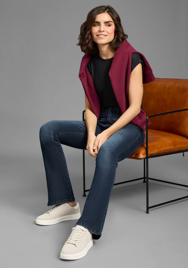 KangaROOS Bootcut-Jeans mit ausgestellter Beinform, aus Baumwolle und Elasthan