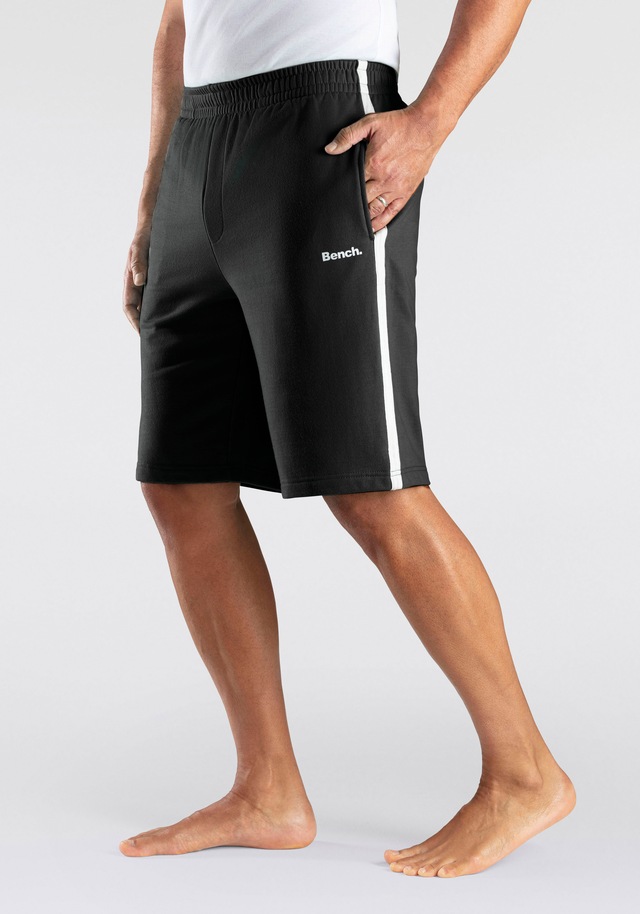 Bench. Loungewear Sweatshorts »kurze Relaxshort, Jogginghose,« weicher Sweat-Qualität