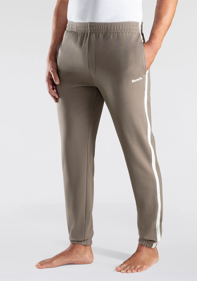 Bench. Loungewear Relaxhose »lange Relaxhose, Sweathose« aus leichter Sweat-Qualität