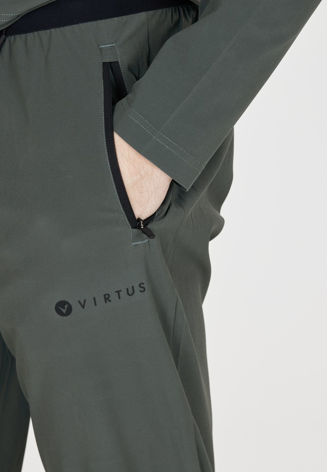 Virtus Sweathose »Colin« mit wasserabweisender Membran