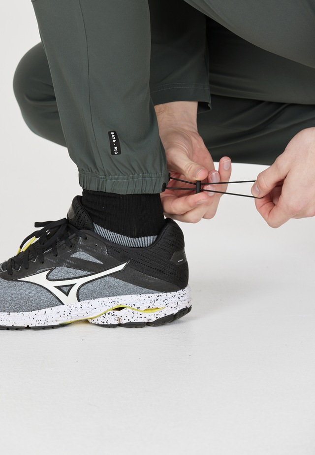 Virtus Sweathose »Colin« mit wasserabweisender Membran