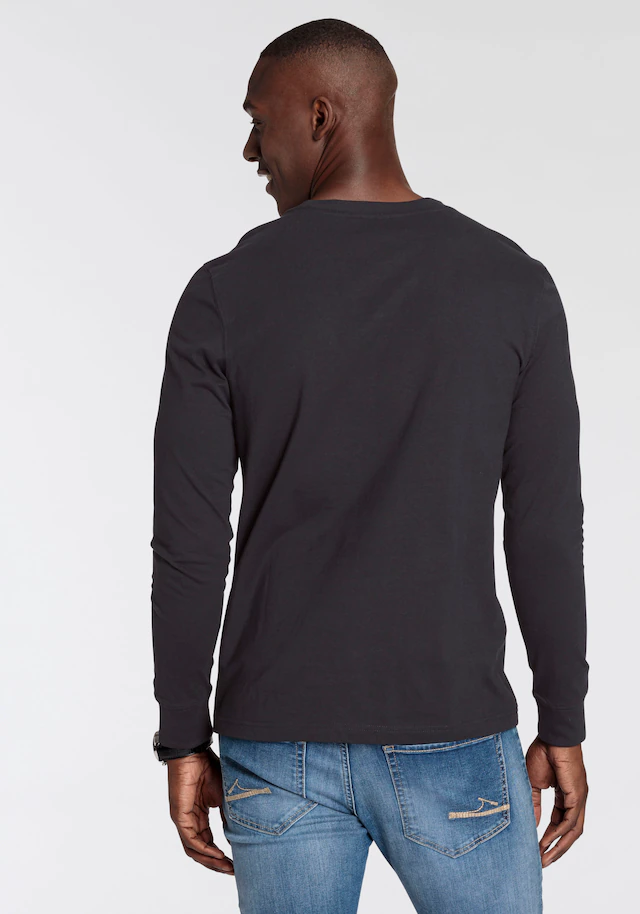 DELMAO Rundhalsshirt schmal geschnitten, mit Print, aus 100% Baumwolle