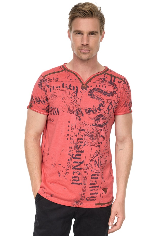 Rusty Neal T-Shirt mit Allover-Druck
