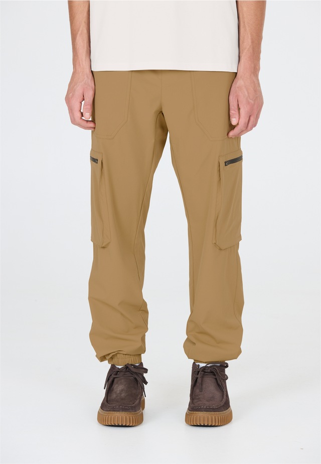 SOS Sweathose »Salonga M« mit elastischem 4-Wege-Stretch