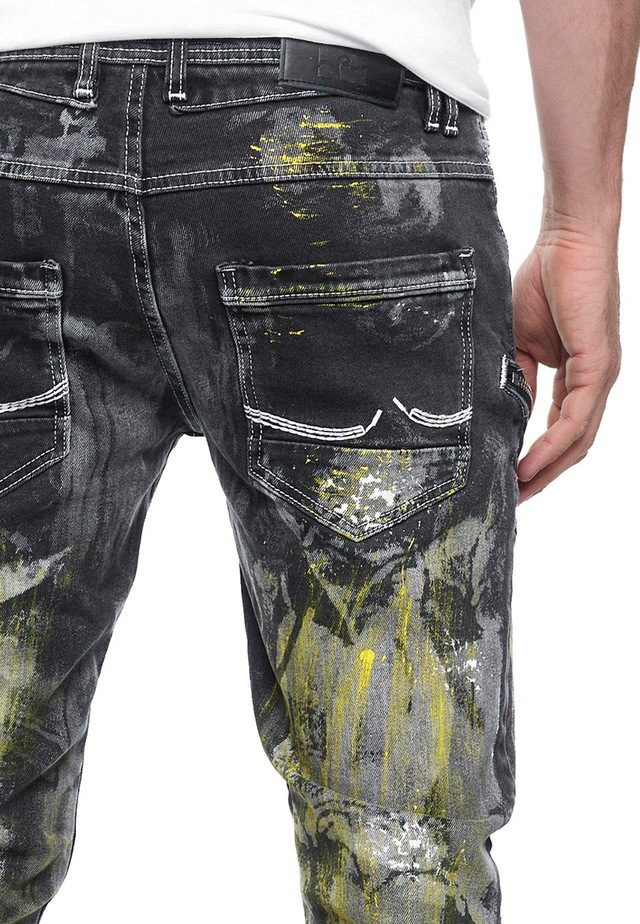 Rusty Neal Straight-Jeans »MORI« mit trendigen Zierelementen