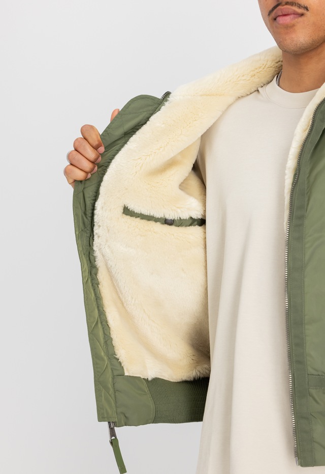 Alpha Industries Bomberjacke »B-15 III TT«