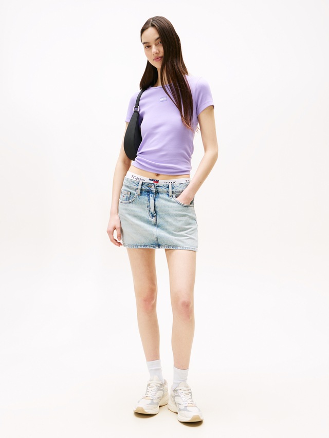 Tommy Jeans Kurzarmshirt »TJW SLIM BADGE RIB TEE« mit gerippter Struktur
