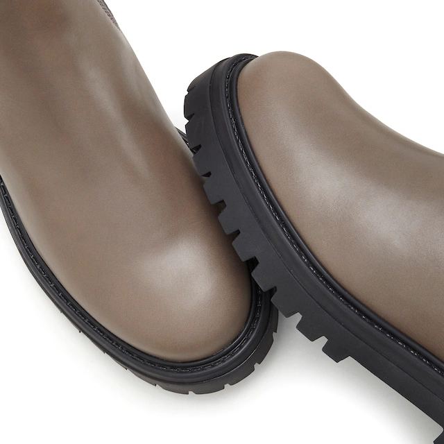 Elbsand Stiefelette »Chelseaboots, Schlupfstiefel, Bikerboots, Herbststiefelette« aus Leder mit Stretch-Einsätzen, Lederstiefelette