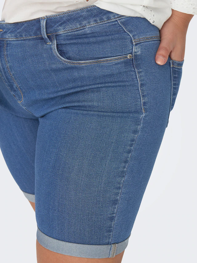ONLY CARMAKOMA Jeansshorts »CARTHUNDER LIFE REG LONG SHORTS DNM« Viskosemischung, skinny fit