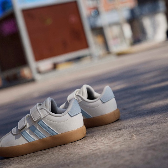 adidas Sportswear Sneaker »VL COURT 3.0 KIDS« inspiriert vom Design des adidas samba