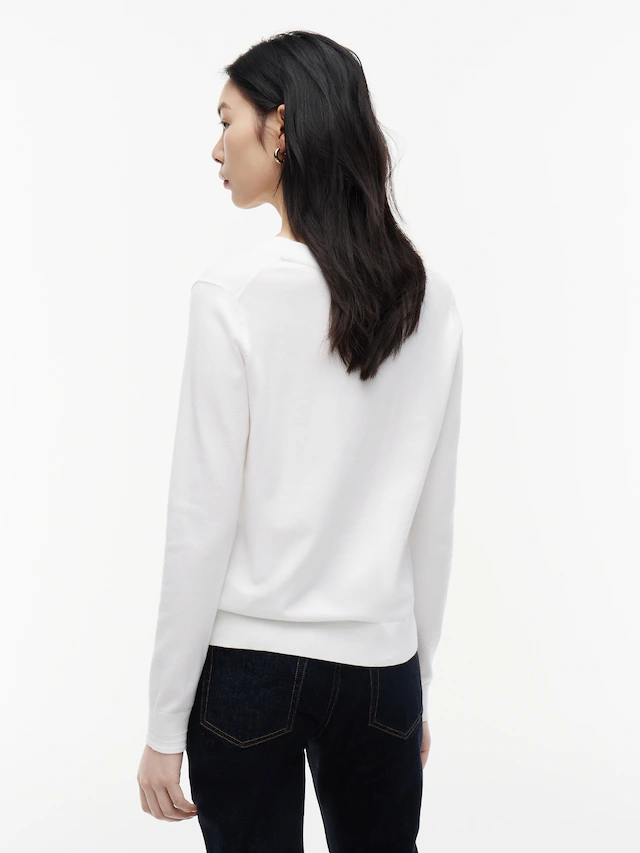 Tommy Hilfiger V-Ausschnitt-Pullover »CO JERSEY STITCH V-NK SWEATER« Kontrastfarbene Streifen im Ausschnitt und Logo Stickerei am Ärmel