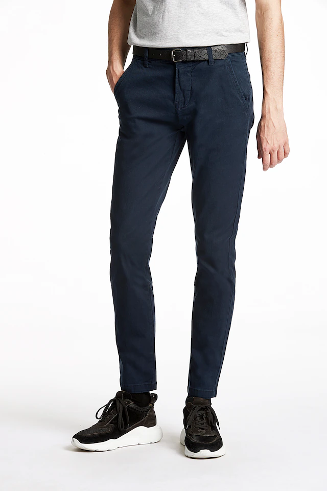 LINDBERGH Chinohose mit Gürtel und Stretch