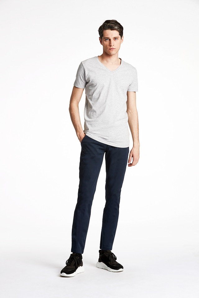 LINDBERGH Chinohose mit Gürtel und Stretch