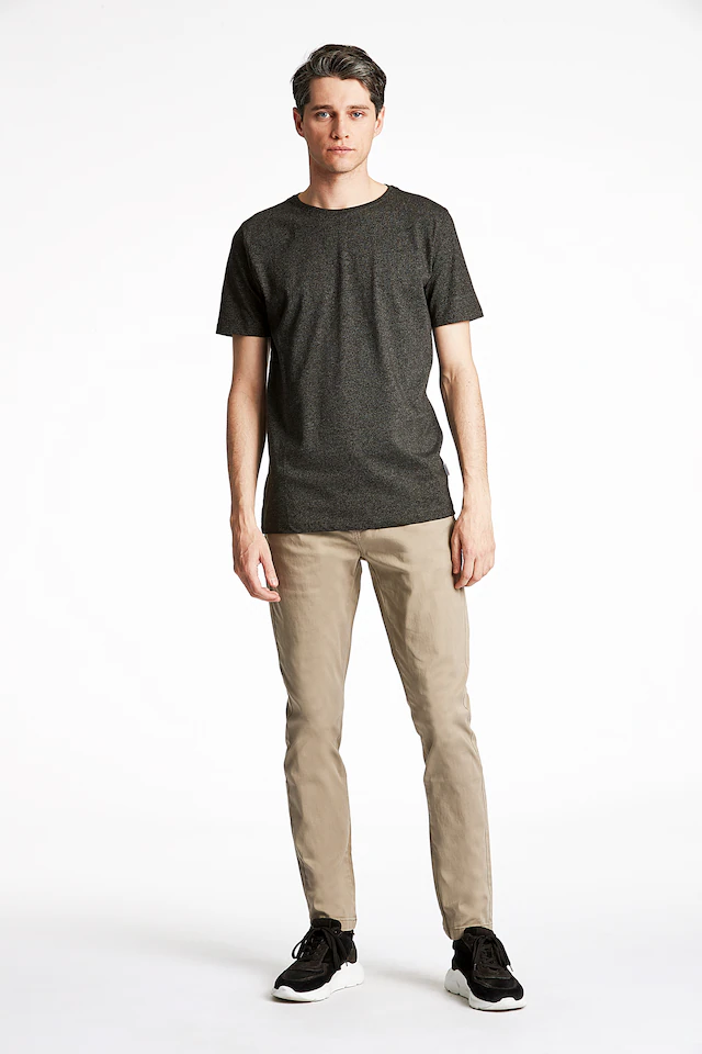 LINDBERGH Chinohose mit Gürtel und Stretch