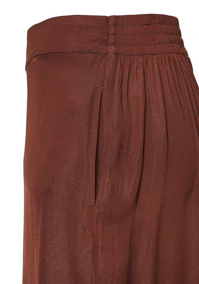 LASCANA Webhose »mit extra weitem Bein aus softer Satinqualität« luftige Sommerhose mit Taschen, elegant