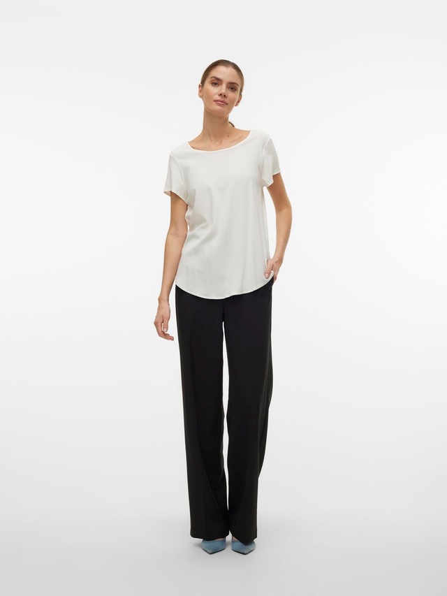 Vero Moda Blusenshirt »VMBELLA SS TOP WVN GA NOOS« Viskosemischung, abgerundeter Saum