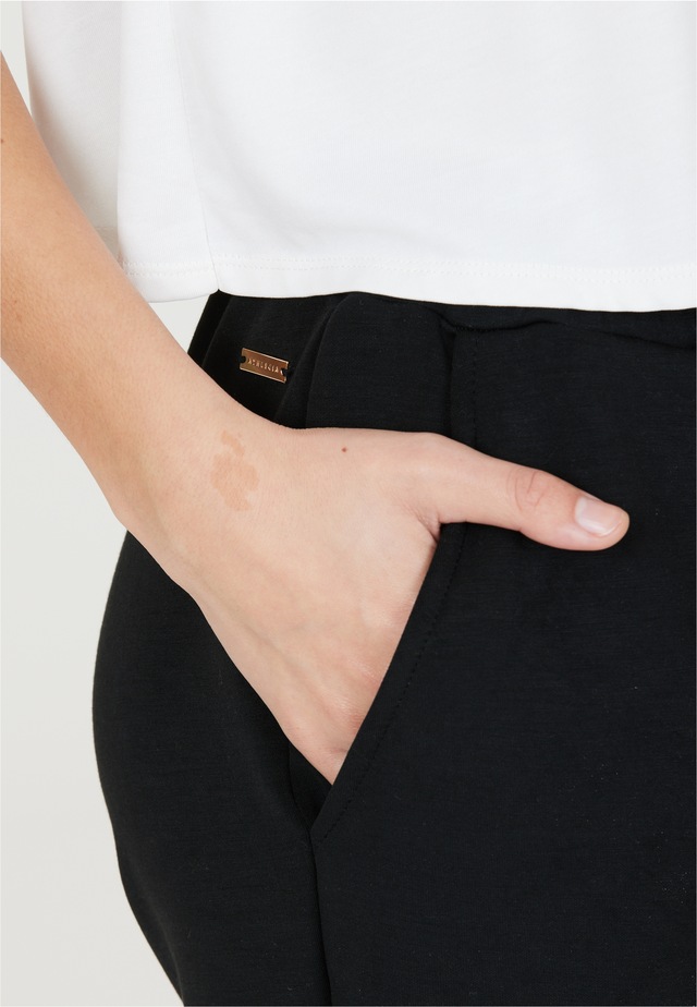 ATHLECIA Sweathose »Jacey« aus weichem Modalmix