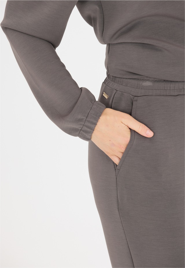 ATHLECIA Sweathose »Jacey« aus weichem Modalmix