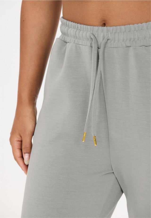 ATHLECIA Sweathose »Jacey« aus weichem Modalmix