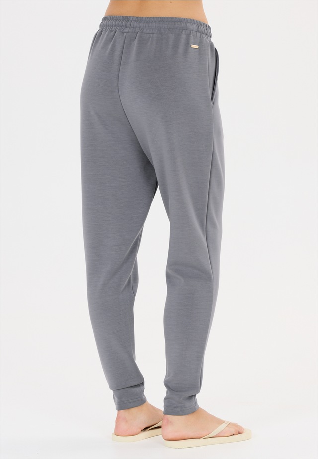 ATHLECIA Sweathose »Jacey« aus weichem Modalmix