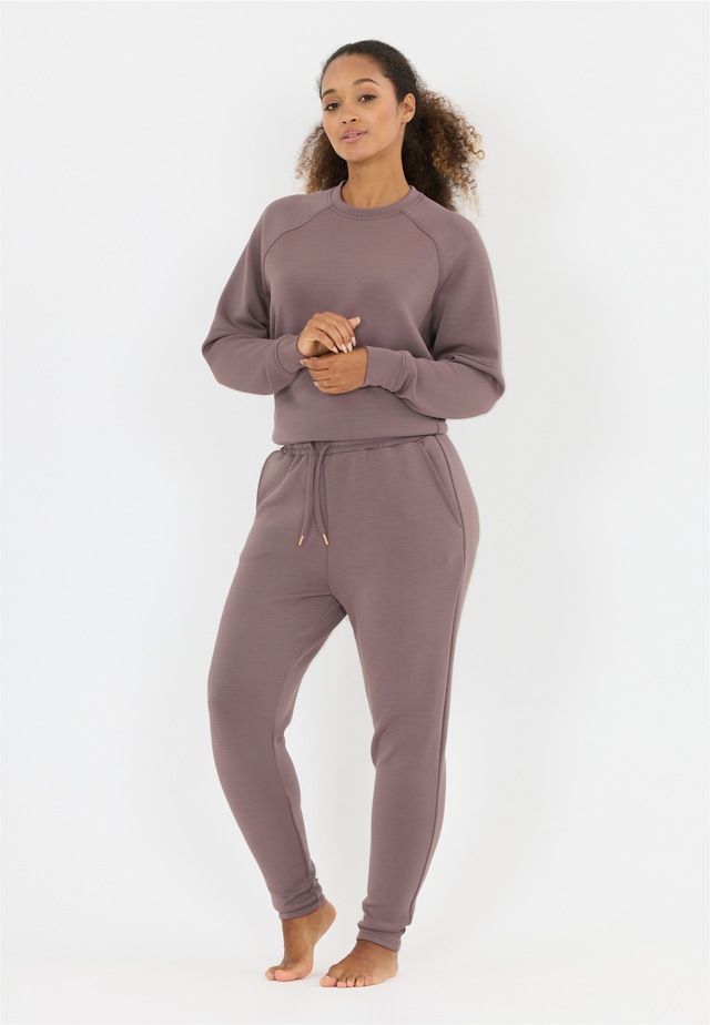 ATHLECIA Sweathose »Jacey« aus weichem Modalmix