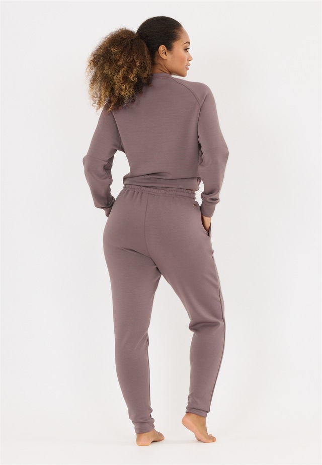 ATHLECIA Sweathose »Jacey« aus weichem Modalmix