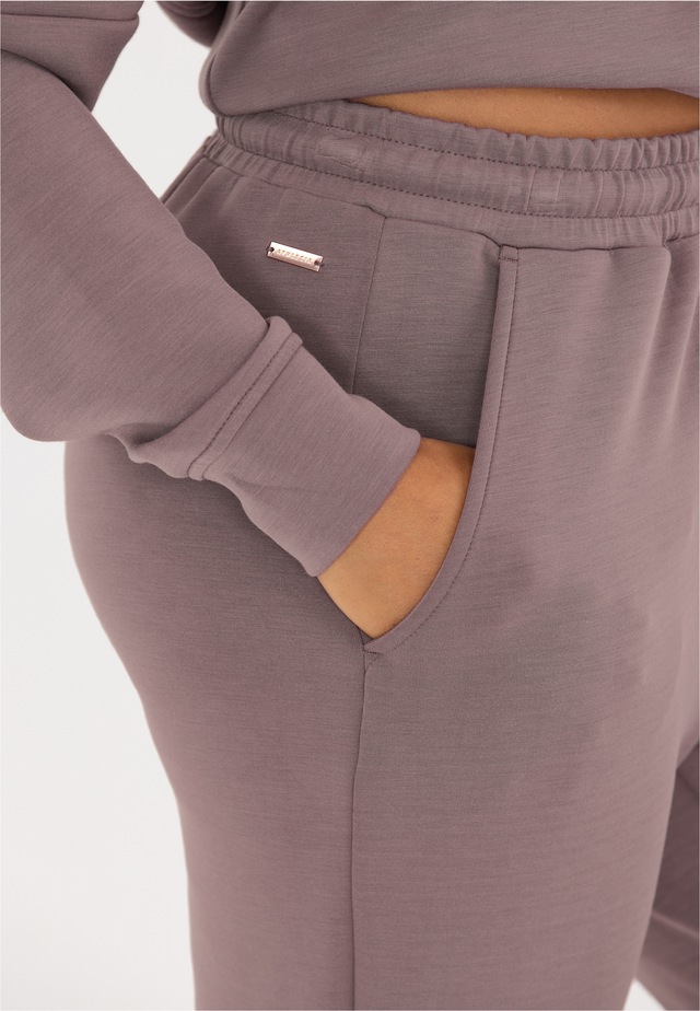 ATHLECIA Sweathose »Jacey« aus weichem Modalmix
