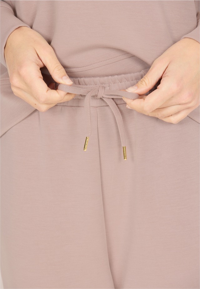 ATHLECIA Sweathose »Jacey« aus weichem Modalmix