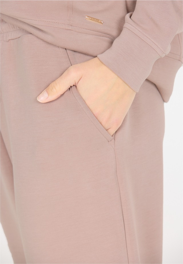 ATHLECIA Sweathose »Jacey« aus weichem Modalmix